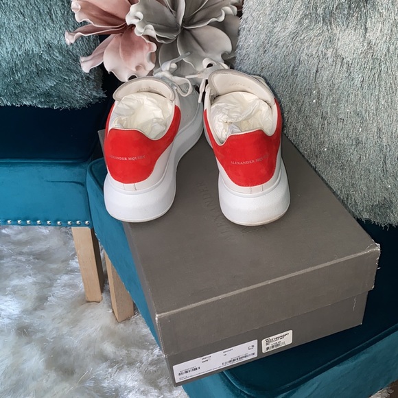 Sneakers - Picture 2 of 3